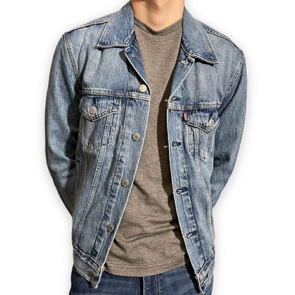 Levi’s Men’s Trucker Jacket  - Picture 1 of 12